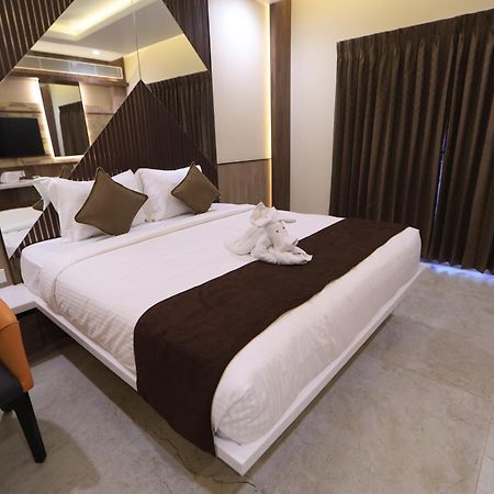 Kings Bury Inn Kumbakonam Bagian luar foto