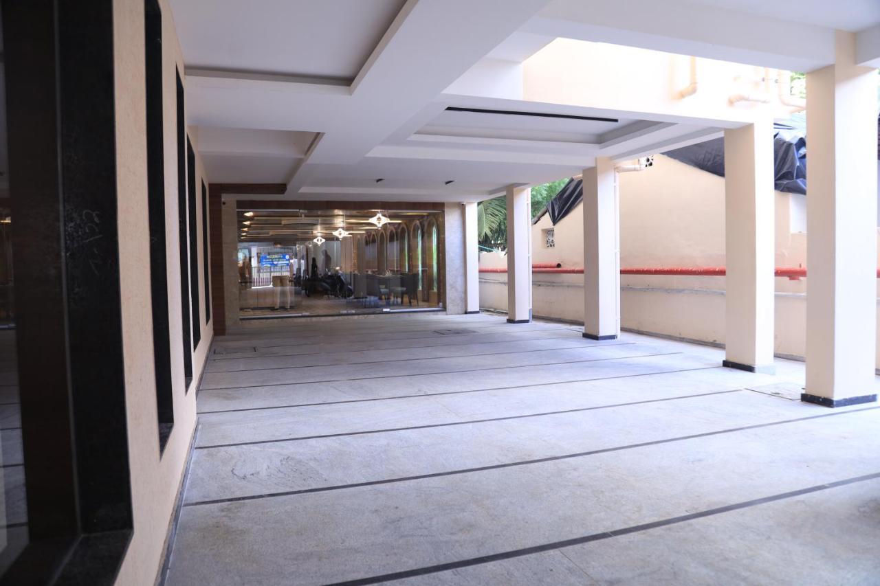 Kings Bury Inn Kumbakonam Bagian luar foto