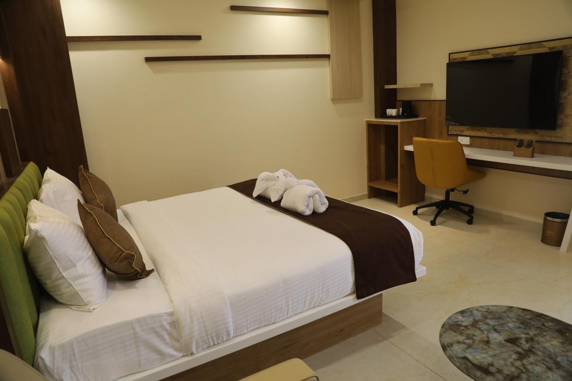 Kings Bury Inn Kumbakonam Bagian luar foto