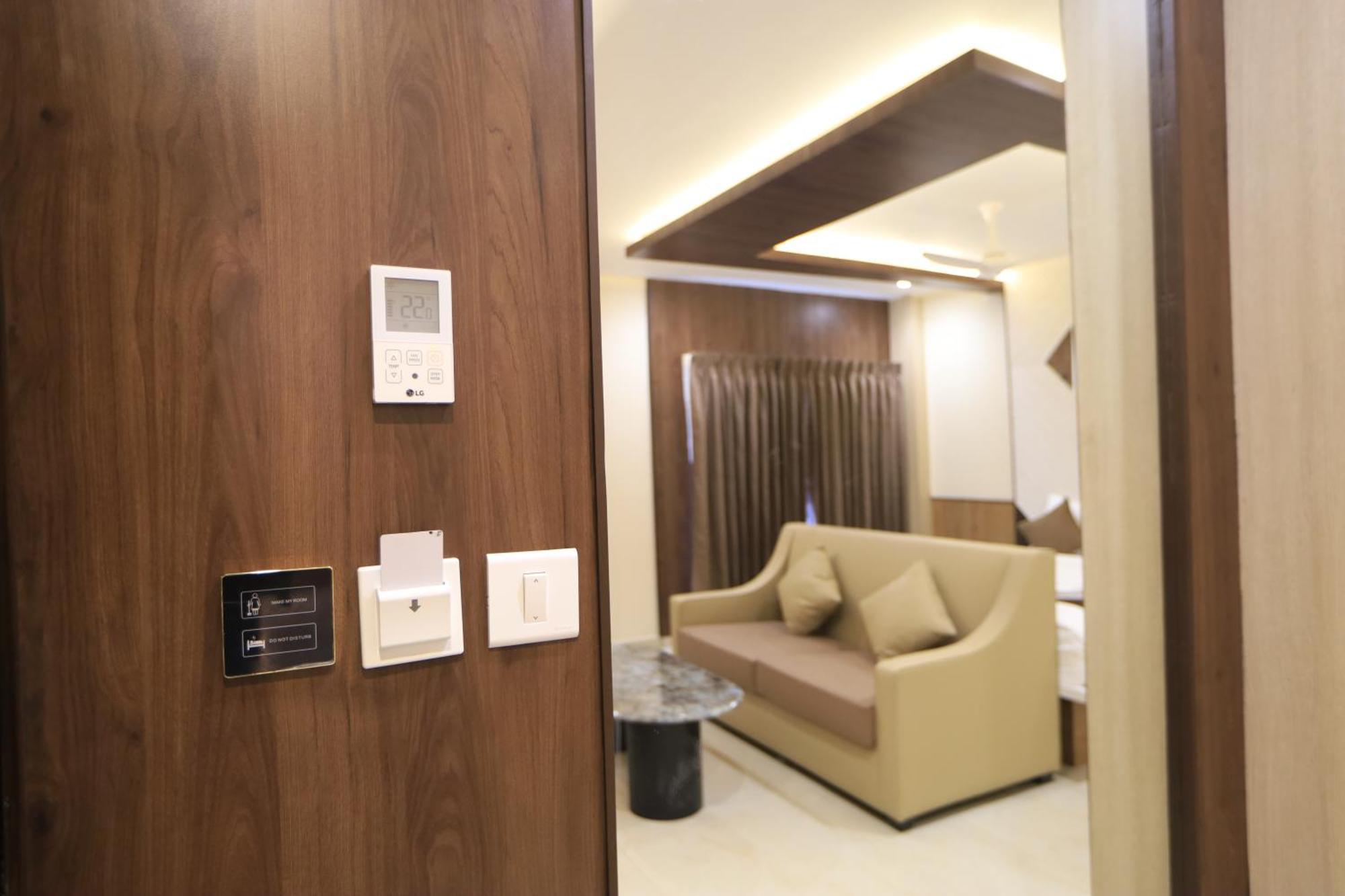 Kings Bury Inn Kumbakonam Bagian luar foto