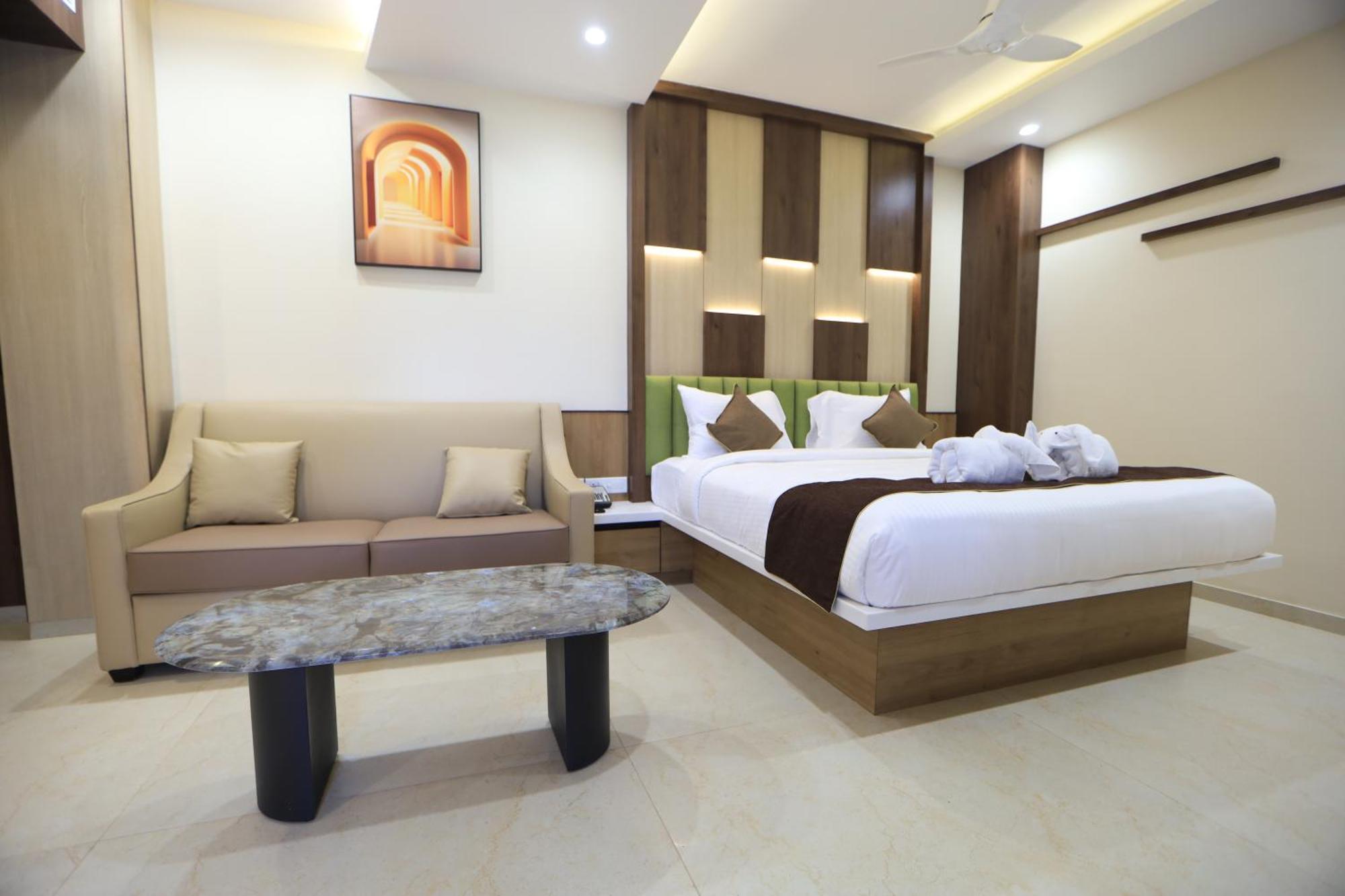 Kings Bury Inn Kumbakonam Bagian luar foto